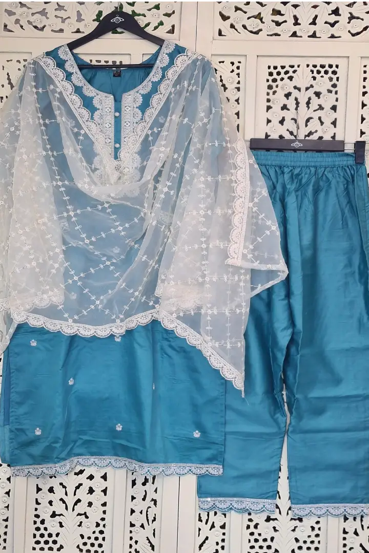 Sratight Silk Kurta set in Blue
