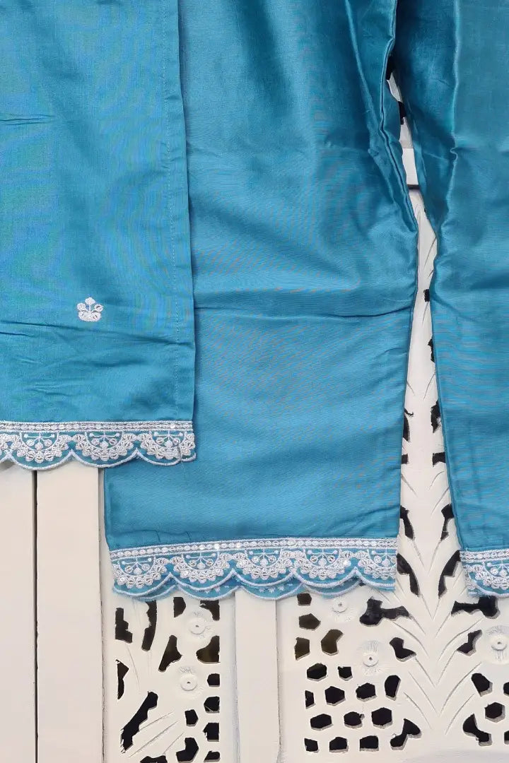 Sratight Silk Kurta set in Blue