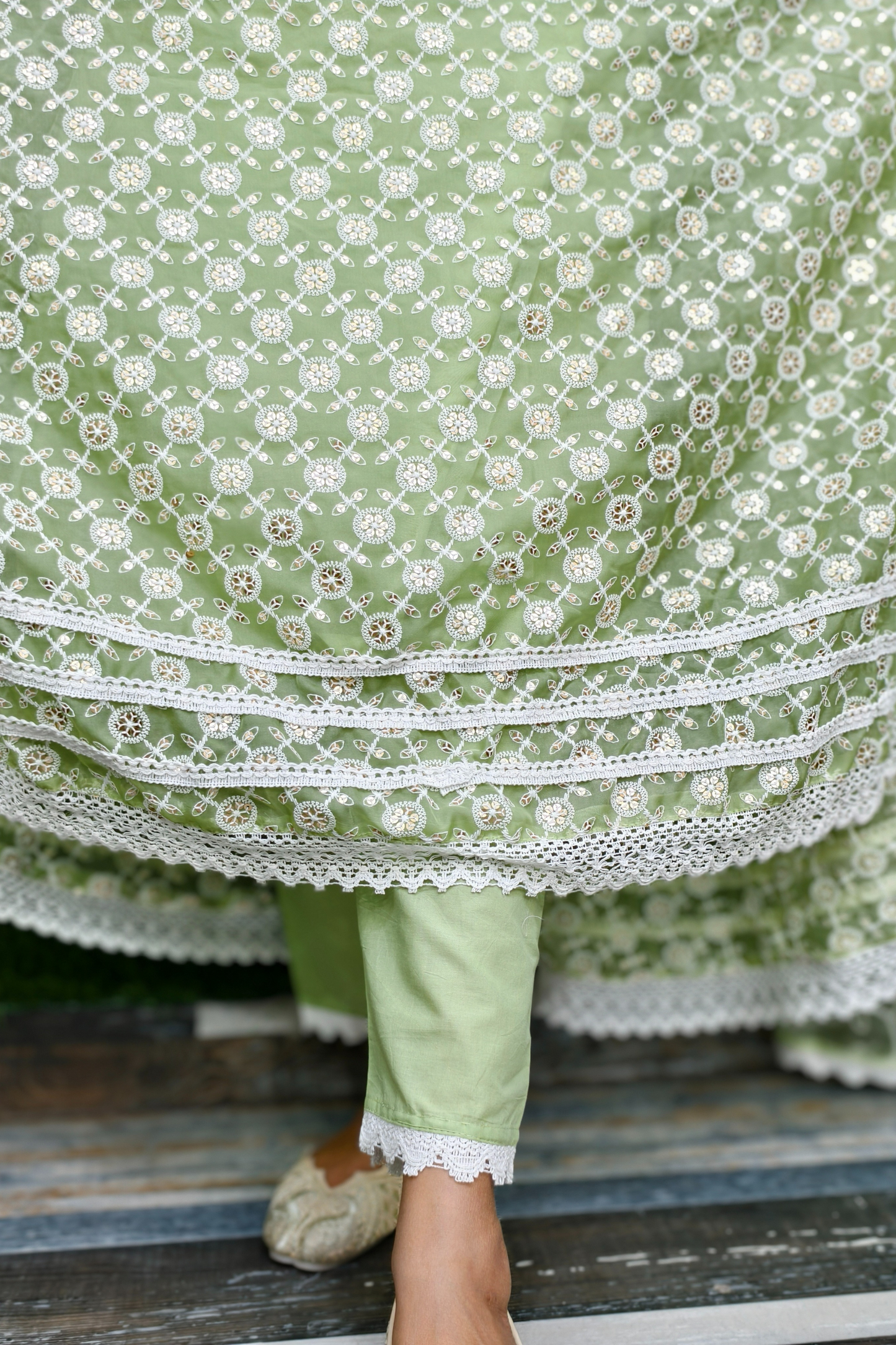 Full voluminous Yet Casual Anarkali kurta set in thread work