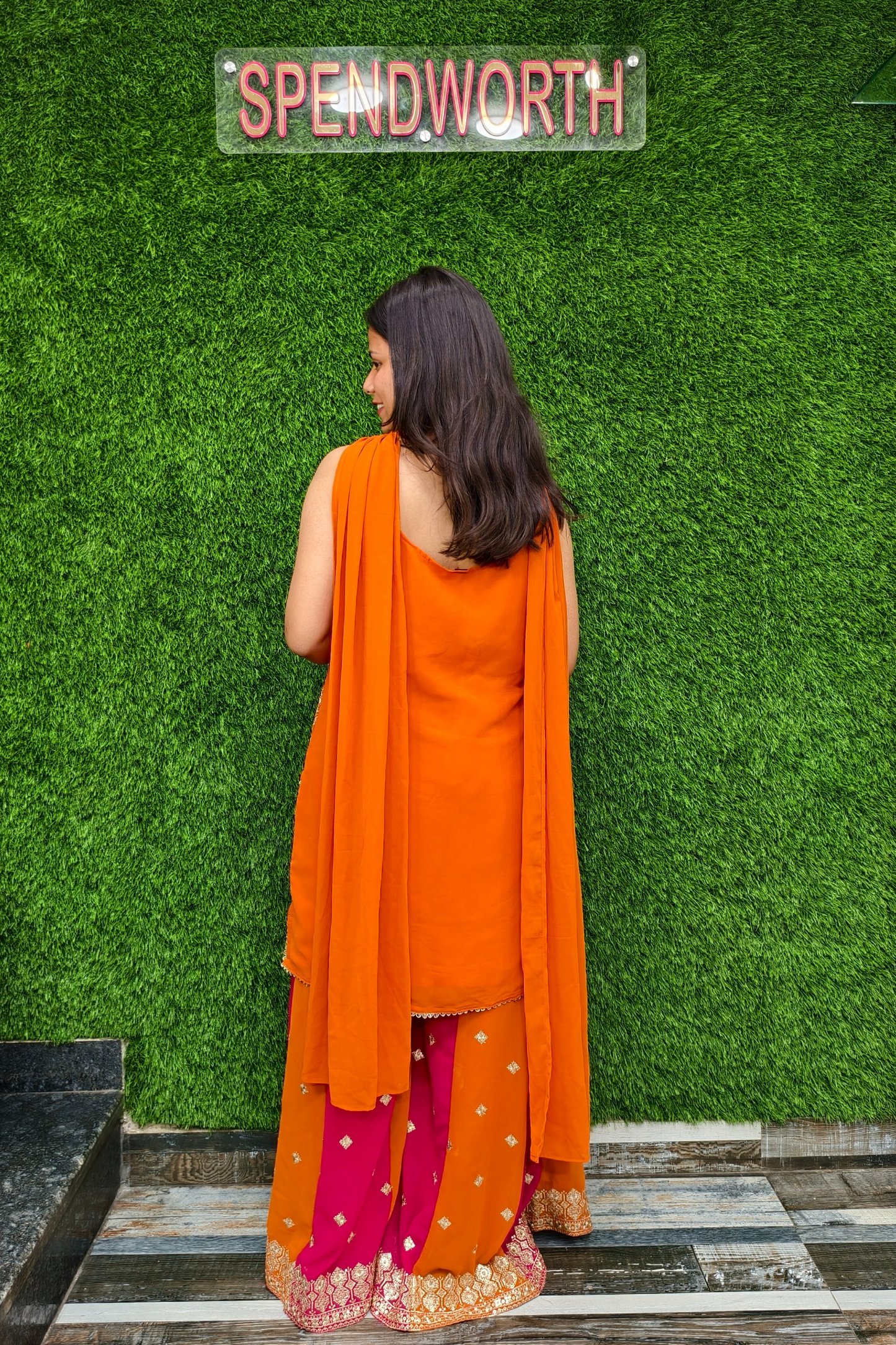Straight contrast Sharara suit in orange