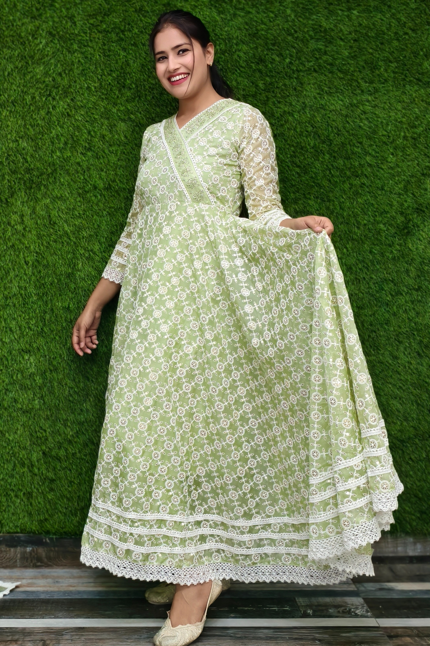 Full voluminous Yet Casual Anarkali kurta set in thread work
