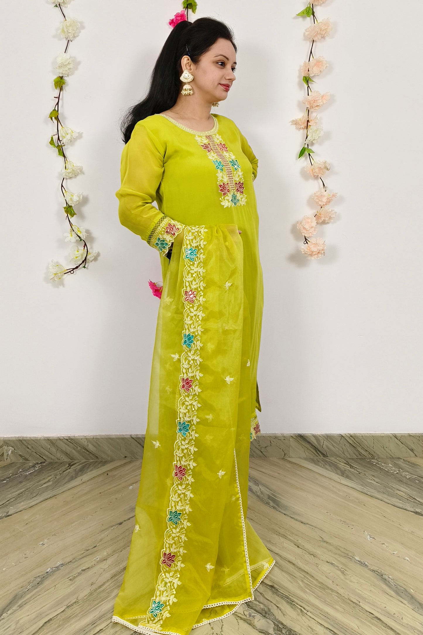 Pakistani Organza Multi Thread Work Embroidered Staright Suit With Cut Work Embroidered Duppatta in Neon Parrot