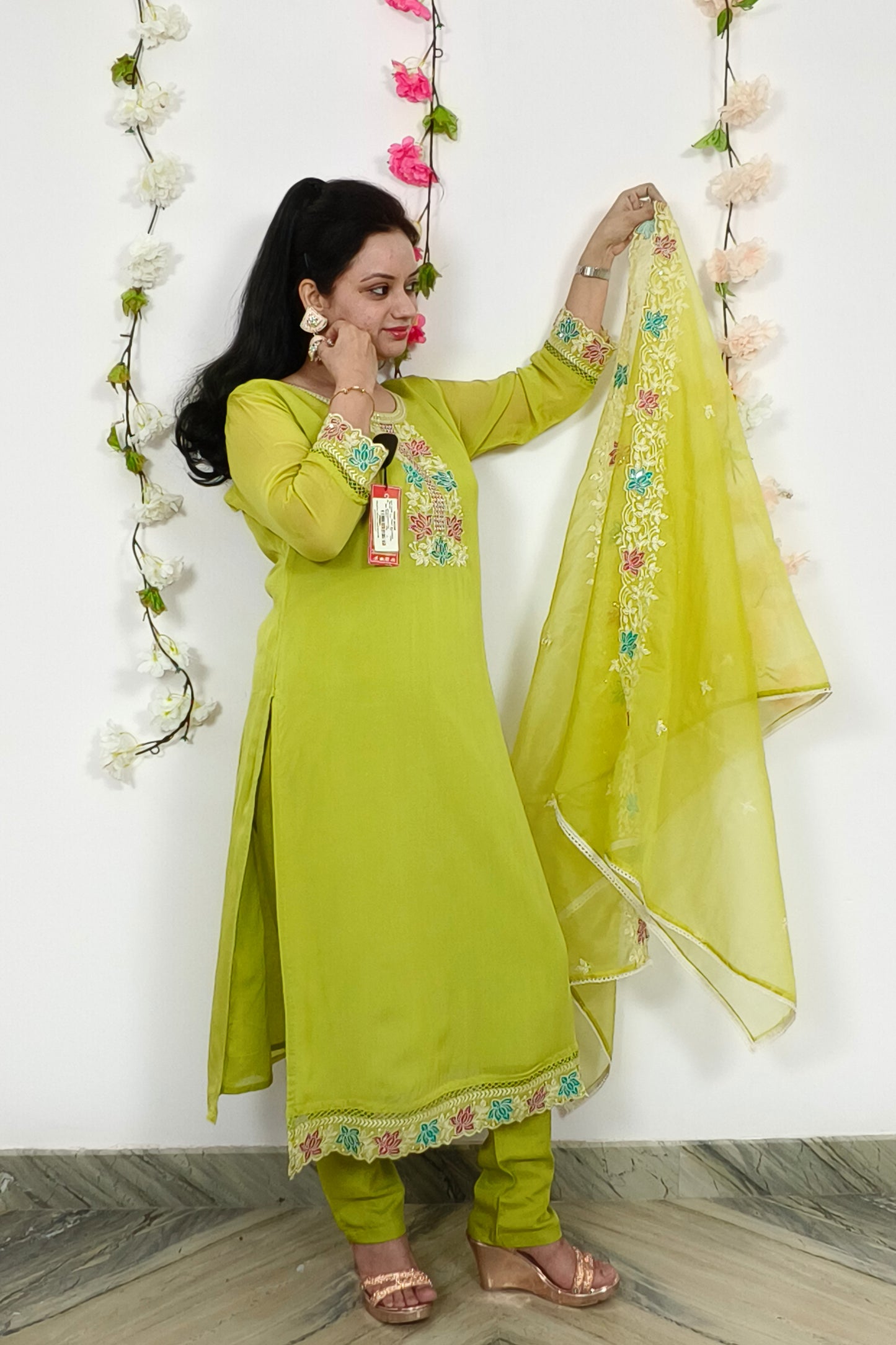 Pakistani Organza Multi Thread Work Embroidered Staright Suit With Cut Work Embroidered Duppatta in Neon Parrot