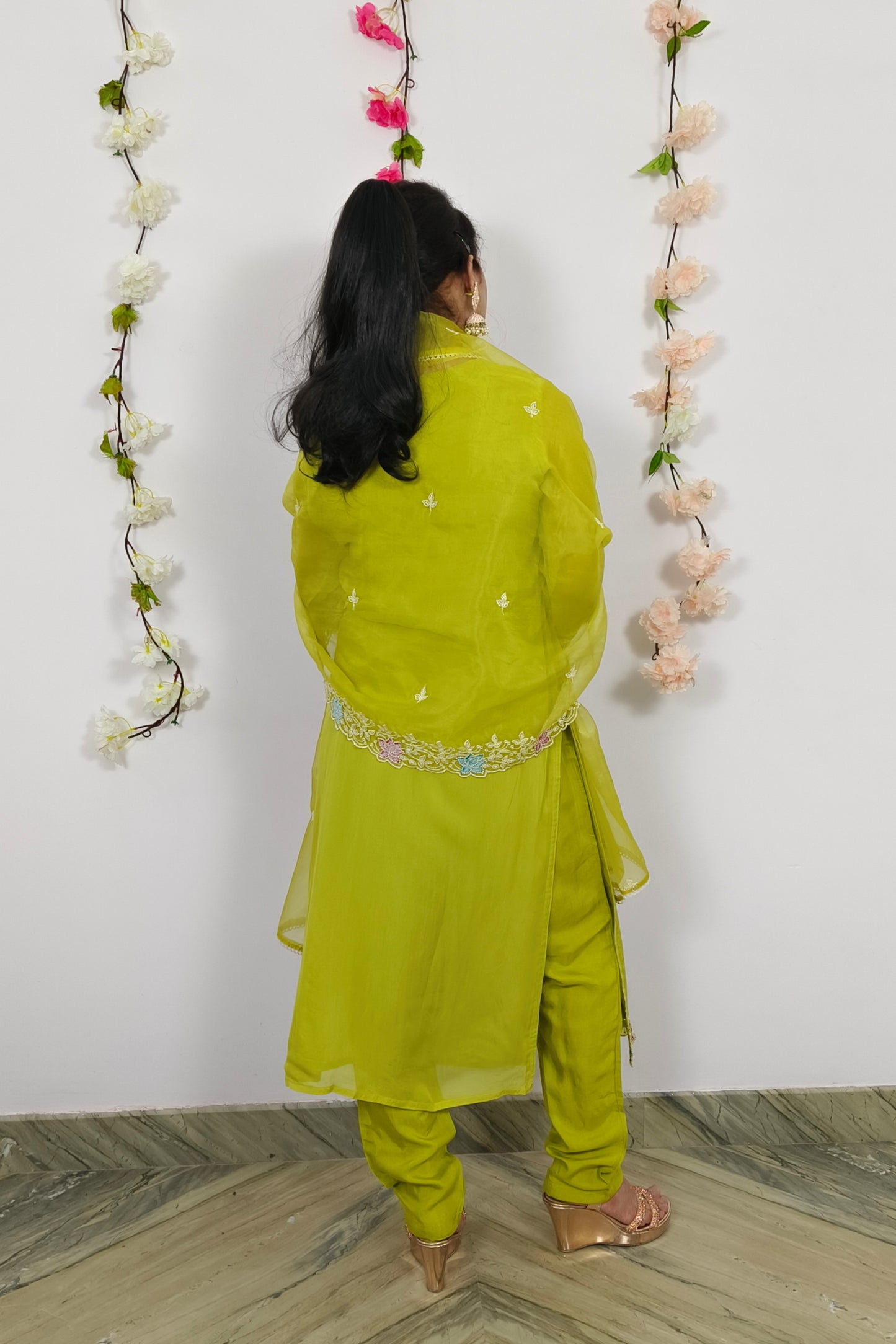 Pakistani Organza Multi Thread Work Embroidered Staright Suit With Cut Work Embroidered Duppatta in Neon Parrot