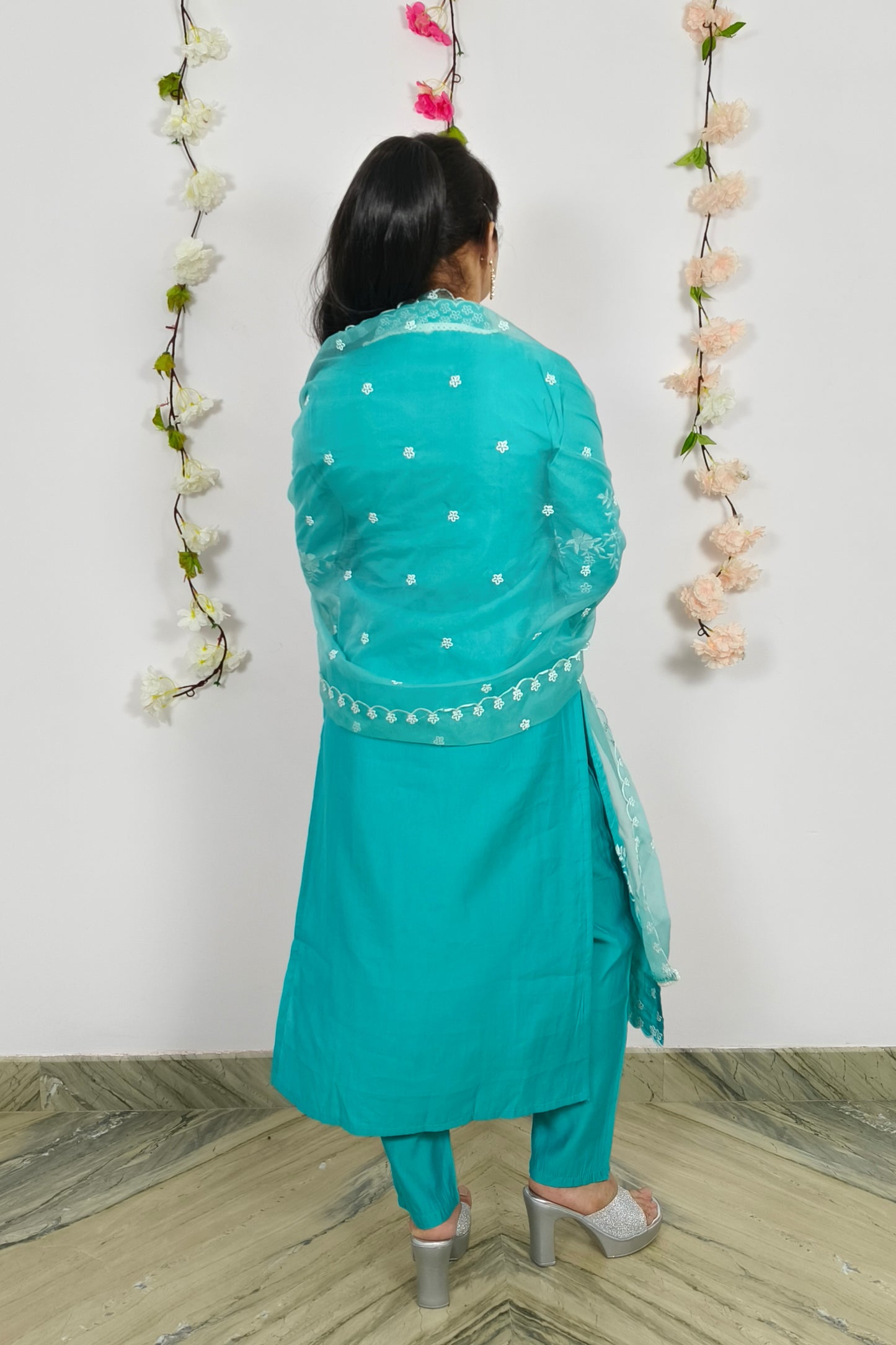 Pakistani Pure Cotton V neck Embroidered Summmer Kurta Set With Organza Duppatta In Firozi