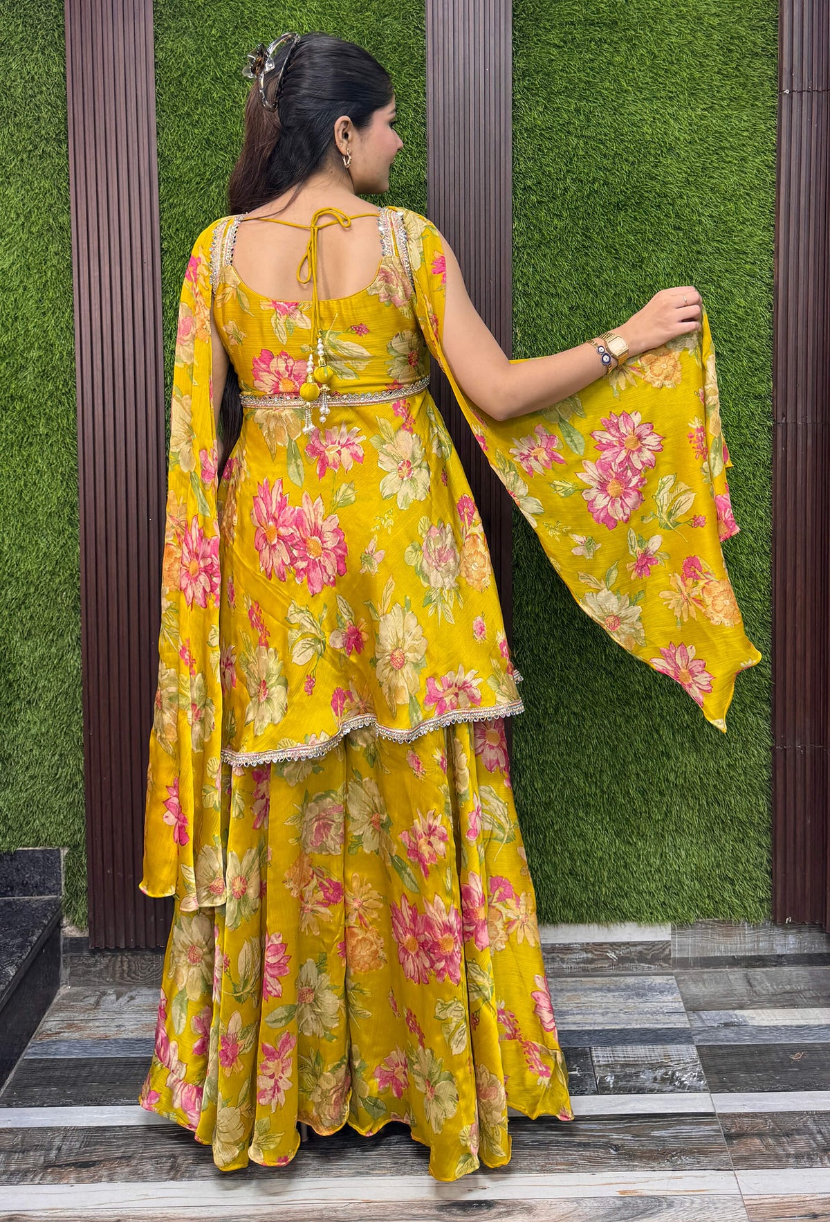 Trendy Spaghetti Strap Short Peplum Sharara Suit