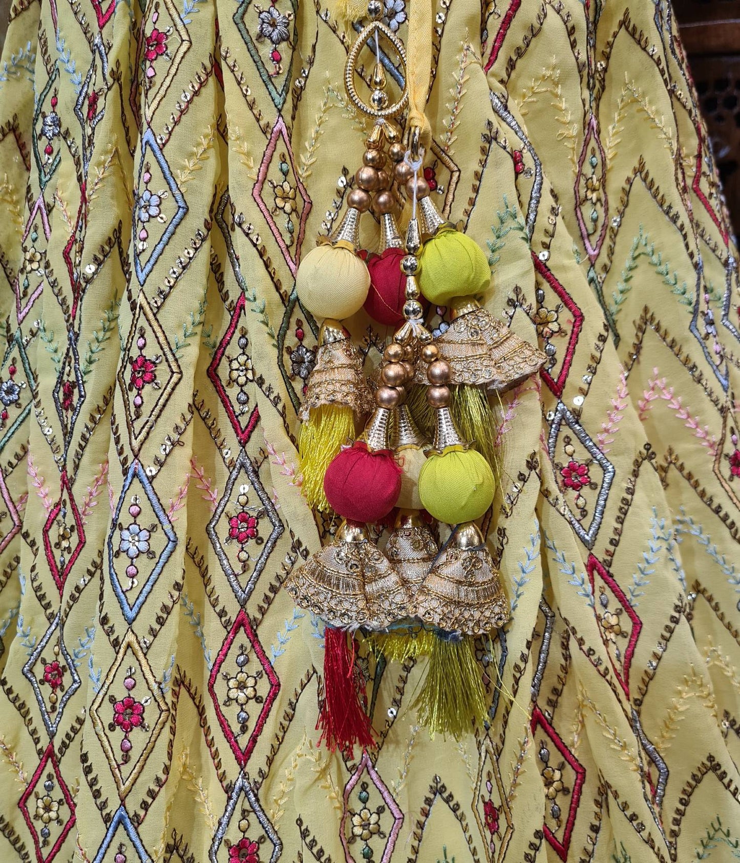 Spagheti Style Lehenga Choli in Yellow-spendworthclothing-Easy-Returns,Free-Shipping,heavy lehengas,indo western lehengas,Item Type_Indo Western Lehenga,Item Type_Light Weight Lehenga,lehenga,LEHENGA-SETS,Light-Weight-Lehengas,multy embroidered,Size_Adjustable,spagheti style,Speedy-Deliveries,thread work