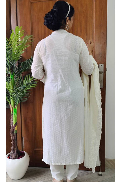 Chikan Embroidered Band Neck Kurta Set With Mul Duppatta In Off white