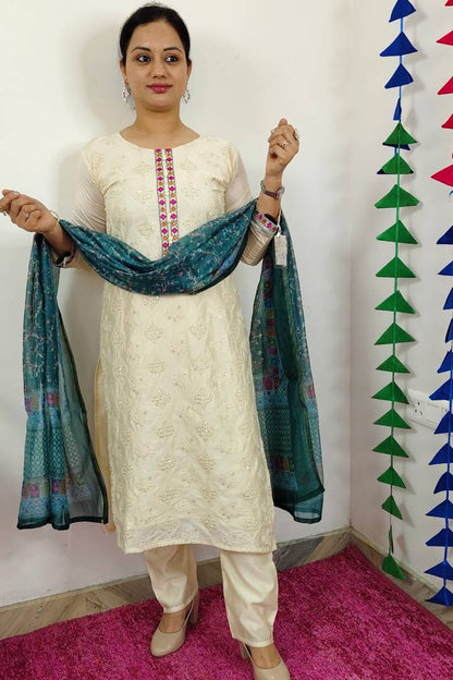 Straight ThreadWork Embroidered Kurta Set with Organza Printed Duppatta