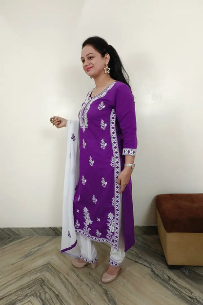 Chikan Embroidered Cotton Kurta Set With Duppatta In Purple