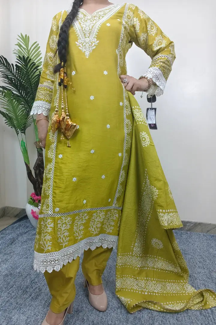 Straight Pakistani Kurta Set With Duppatta in neon Yellow