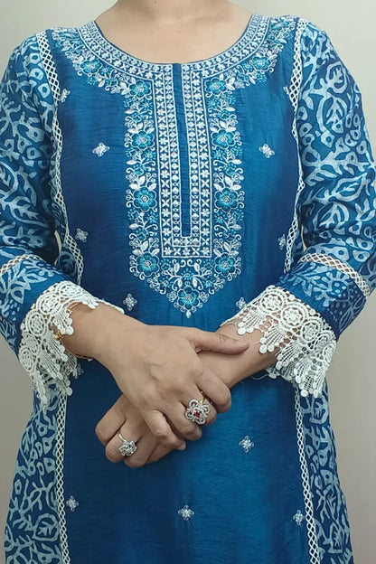 Straight Pakistani Kurta Set With Duppatta in neon Peacock blue