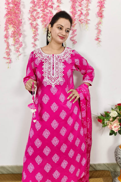 Straight Cotton Jaipuri Printed kurta Set With Duppatta In Pink