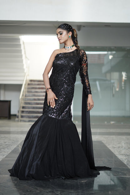 Beautiful Embellished One Side Shoulder Fish Cut Dress In Black