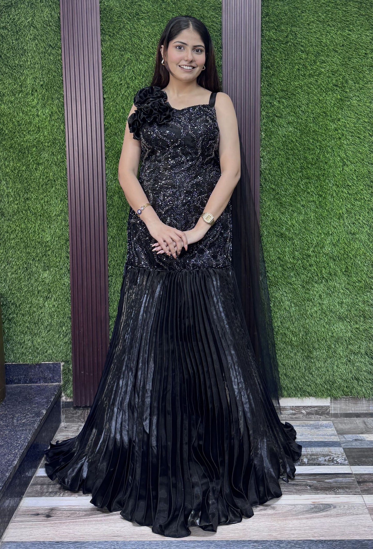 Cocktail Fish Cut Gown in Organza Silk with Spaghetti Strap