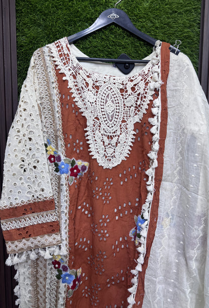 Crochet Detailed Summer Suit Set with Bordered Dupatta and Tassles