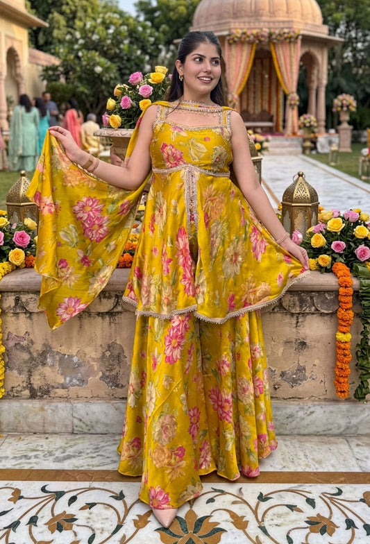 Trendy Spaghetti Strap Short Peplum Sharara Suit