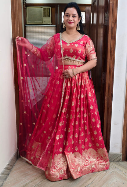 Pure Banarasi Lehenga Set with Half Sleeve Blouse & Net Dupatta
