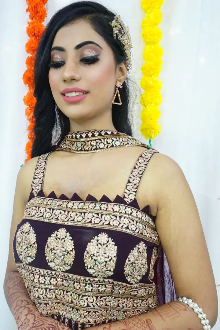 hairstyle for suit salwar like bollywood actress | hairstyle for suit salwar  like bollywood actress | HerZindagi