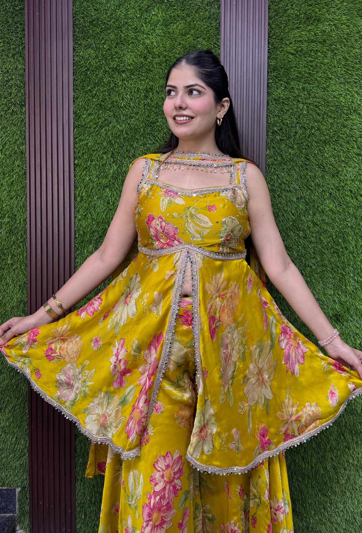 Trendy Spaghetti Strap Short Peplum Sharara Suit