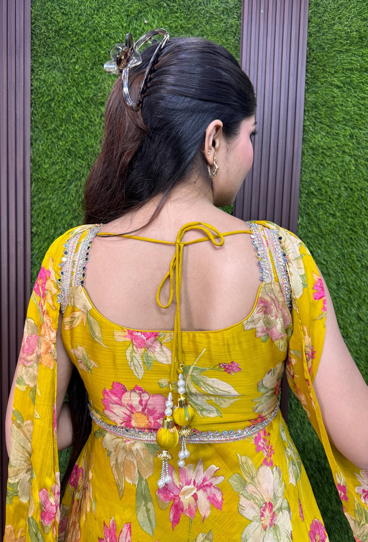 Trendy Spaghetti Strap Short Peplum Sharara Suit