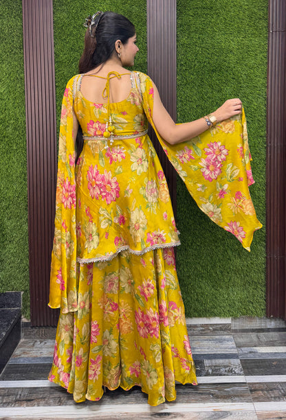 Trendy Spaghetti Strap Short Peplum Sharara Suit